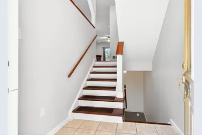 1714 S Shore Ct, Pittsburgh, PA 15203 - Photo 2