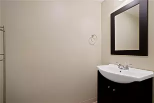 750 Washington Dr, Ross Twp, PA 15229 - Photo 16