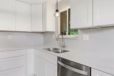 6432 Highview Street, South Park, PA 15129 - Photo 14