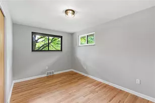 6432 Highview St, South Park, PA 15129 - Photo 16