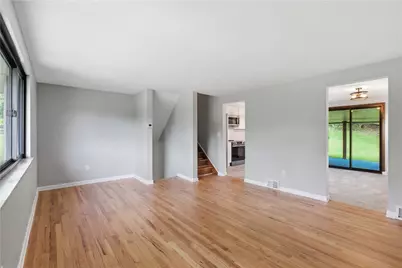 6432 Highview Street, South Park, PA 15129 - Photo 8