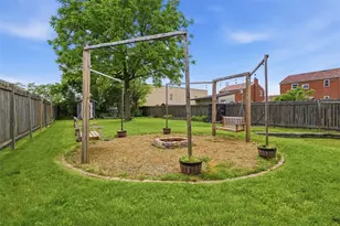 2514 Alberta Cir, West Mifflin, PA 15122 - Photo 40