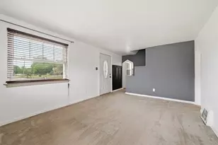 2514 Alberta Cir, West Mifflin, PA 15122 - Photo 14