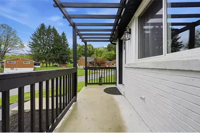 270 Fiesta Dr, Pittsburgh, PA 15239 - Photo 2