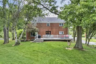3225 Comanche Rd, Bethel Park, PA 15241 - Photo 34
