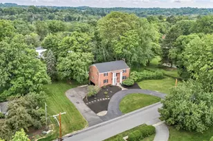 3225 Comanche Rd, Bethel Park, PA 15241 - Photo 30
