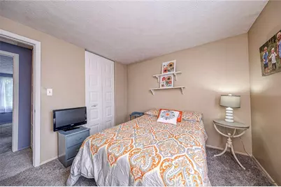 26 Robin Dr, South Strabane, PA 15301 - Photo 18