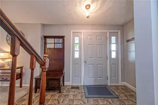 26 Robin Dr, South Strabane, PA 15301 - Photo 6