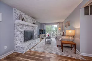 26 Robin Dr, South Strabane, PA 15301 - Photo 2