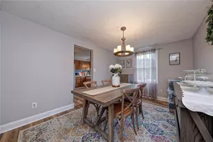 26 Robin Dr, South Strabane, PA 15301 - Photo 4