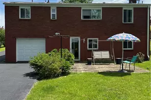 200 Arla Dr, Green Tree, PA 15220 - Photo 18