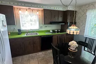 200 Arla Dr, Green Tree, PA 15220 - Photo 20