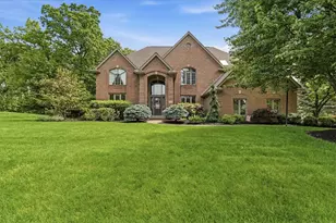 117 Lyndhurst Cir, Pine Township, PA 15090 - Photo 1