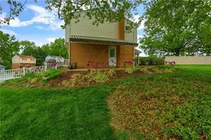 3970 Deervue Dr, Pittsburgh, PA 15227 - Photo 6