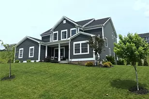216 Hickory Ln, Adams Township, PA 16046 - Photo 2