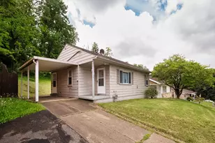 5 Crooked Run Rd, North Versailles, PA 15137 - Photo 2
