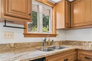 551 Hickory Dr, Hempfield Township, PA 15601 - Photo 20