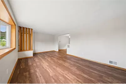 551 Hickory Dr, Hempfield Township, PA 15601 - Photo 8