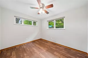 551 Hickory Dr, Hempfield Township, PA 15601 - Photo 16