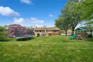 551 Hickory Dr, Hempfield Township, PA 15601 - Photo 24