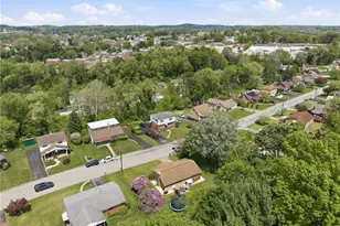 551 Hickory Dr, Hempfield Township, PA 15601 - Photo 6