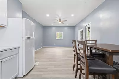 27 1st St, Smith Township, PA 15078 - Photo 10
