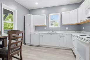 27 1st St, Smith Township, PA 15078 - Photo 8