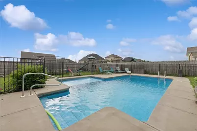 2186 Haflinger Dr, North Huntingdon, PA 15642 - Photo 4