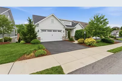 214 Maid Marion Ln, Canonsburg, PA 15317 - Photo 2