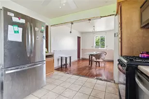 1803 Iowa Ave, West Mifflin, PA 15122 - Photo 2