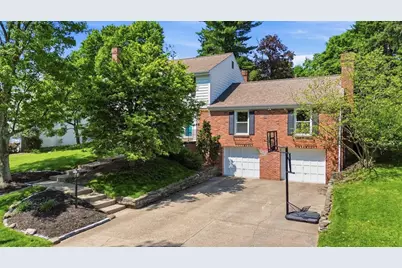 8273 Brittany Pl, Pittsburgh, PA 15237 - Photo 2