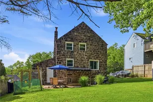 219 Curtis St, Pittsburgh, PA 15235 - Photo 26