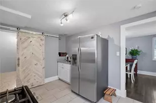 219 Curtis St, Pittsburgh, PA 15235 - Photo 10
