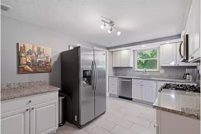 219 Curtis St, Pittsburgh, PA 15235 - Photo 8