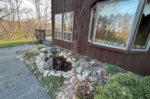 421 Hayes Ln, New Castle, PA 16105 - Photo 6