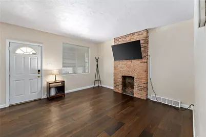 4426 Milgate St, Pittsburgh, PA 15224 - Photo 2