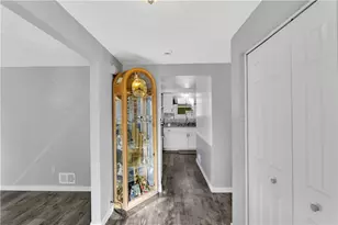 20 Pecan Dr, Pittsburgh, PA 15235 - Photo 10