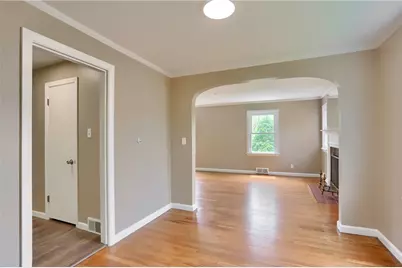 516 Pine Ave, Ellwood City, PA 16117 - Photo 22