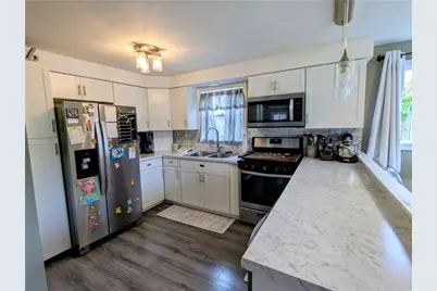 513 W Miller Ave, Munhall, PA 15120 - Photo 4