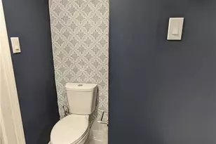 513 W Miller Ave, Munhall, PA 15120 - Photo 24