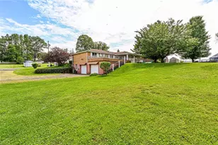 302 Pecan St, Sutersville, PA 15083 - Photo 6