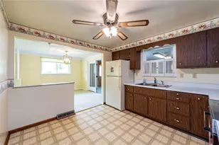 302 Pecan St, Sutersville, PA 15083 - Photo 16