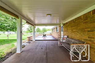 302 Pecan St, Sutersville, PA 15083 - Photo 10