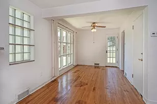 834 Hawthorne Dr, Blackridge, PA 15235 - Photo 10
