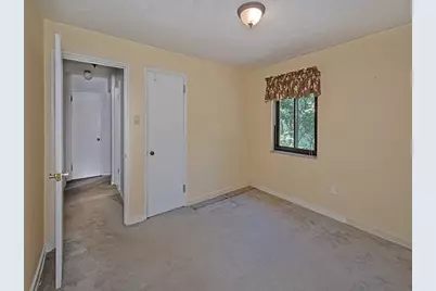 834 Hawthorne Drive, Blackridge, PA 15235 - Photo 22