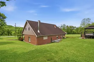 699 Brinkerton Rd, Mount Pleasant Township, PA 15601 - Photo 40