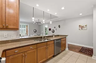 1219 Crescent Pl, Pittsburgh, PA 15217 - Photo 10