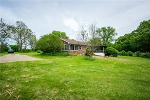 321 Pleasant Dr, Center Township, PA 15001 - Photo 6