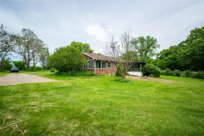 321 Pleasant Dr, Center Township, PA 15001 - Photo 6