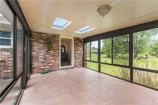 321 Pleasant Dr, Center Township, PA 15001 - Photo 10